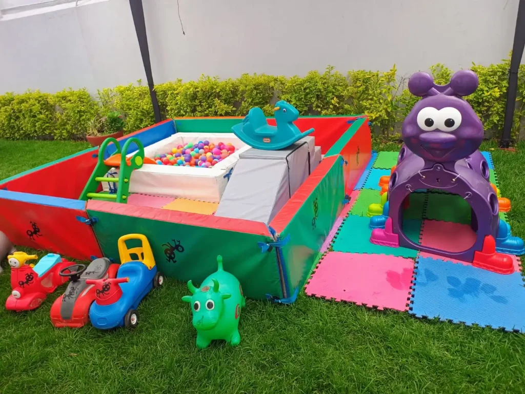 Set de bebés con corral en renta