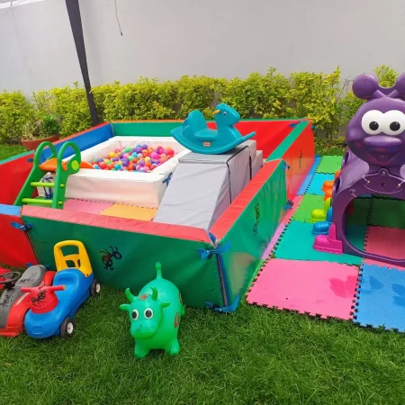 Set de bebés con corral en renta