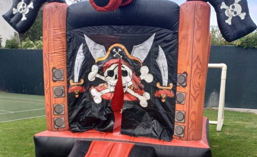 Inflable Castillo Pirata Brincolín con rampa