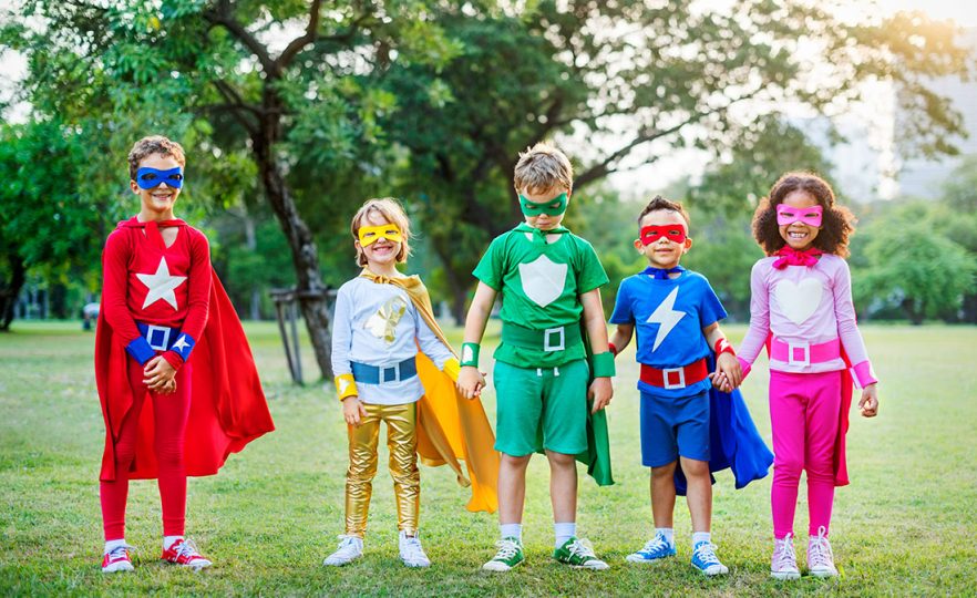 fiesta de superheroes